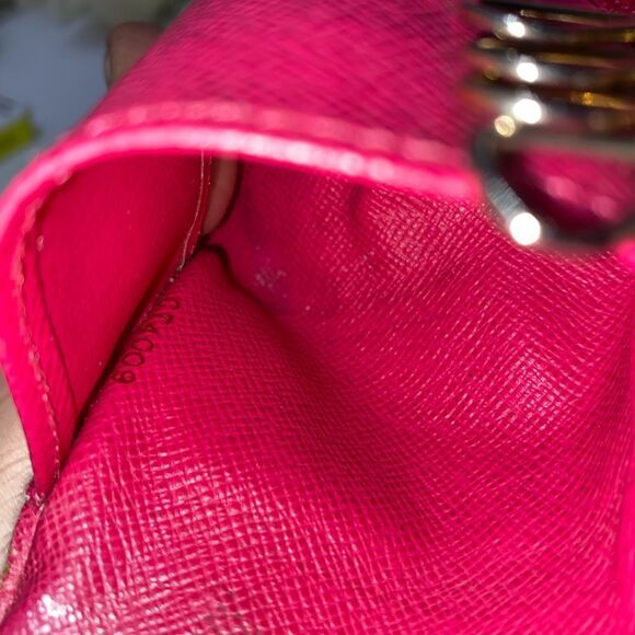 Authentic Louis Vuitton Colorful 4 Key Wallet - Picture 5 of 8